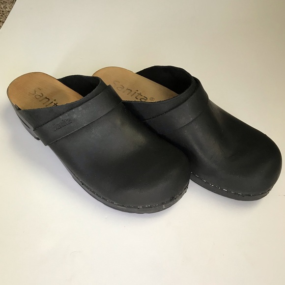sanita clogs size 39
